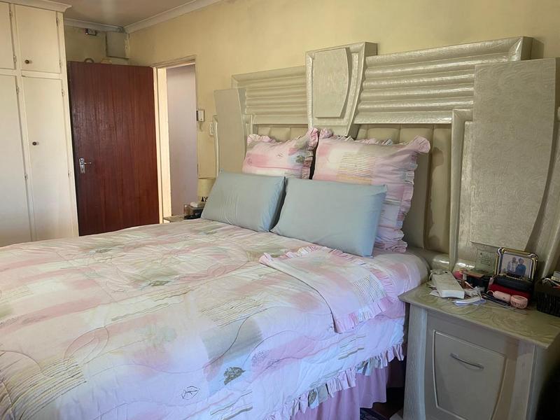 To Let 4 Bedroom Property for Rent in Komani Park Eastern Cape
